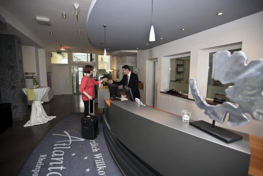 Hotel Rheinpark เรส ภายนอก รูปภาพ