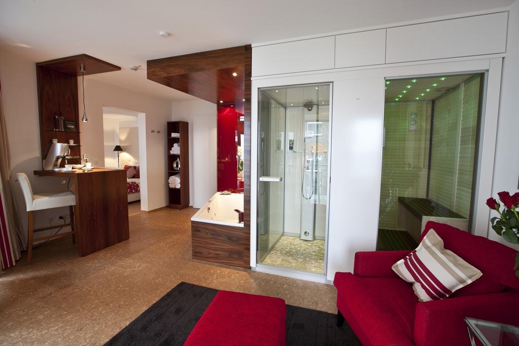 Hotel Rheinpark เรส ภายนอก รูปภาพ