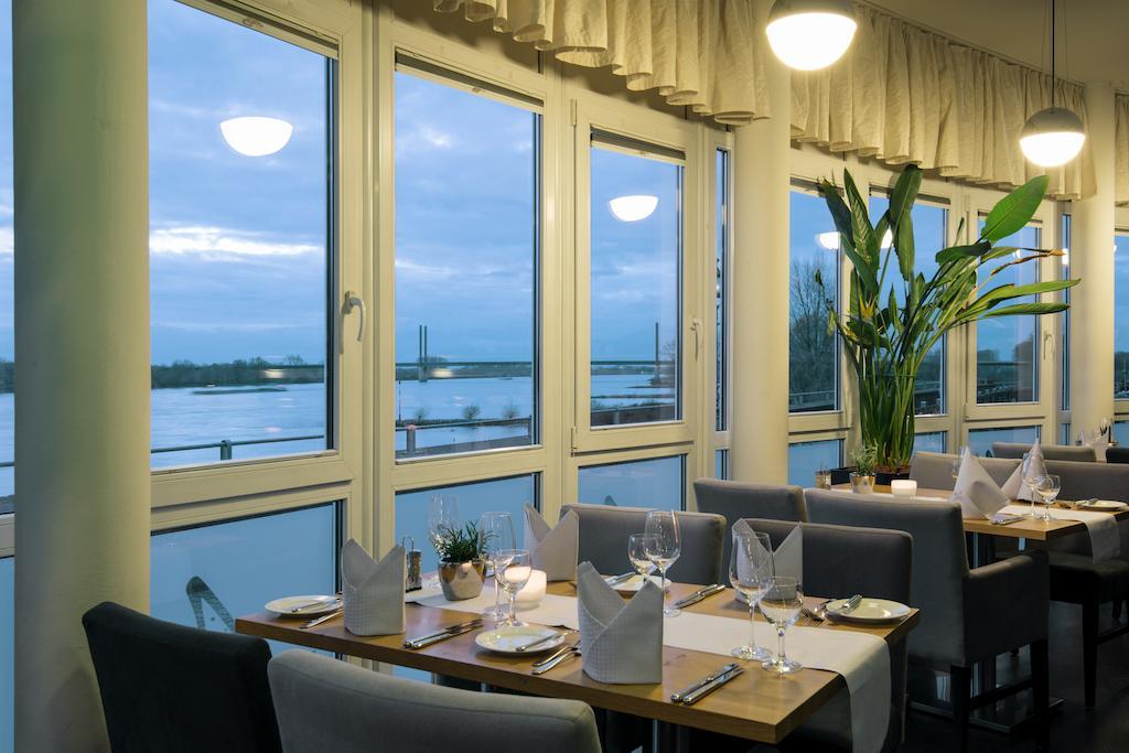 Hotel Rheinpark เรส ภายนอก รูปภาพ